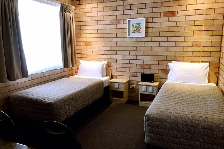Room 11 of 51