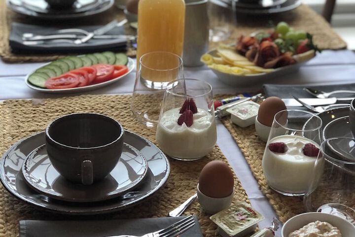 Breakfast/Coffee Service 32 of 44