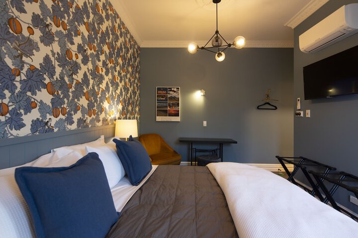 Room 18 of 46