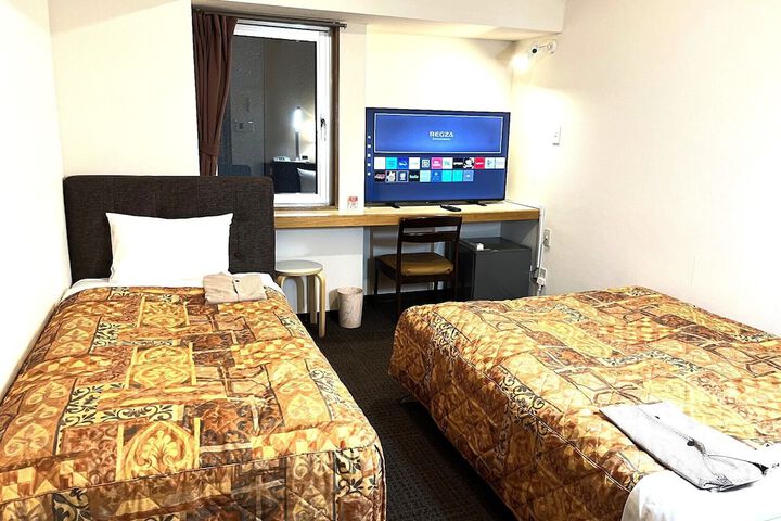 Room 22 of 33