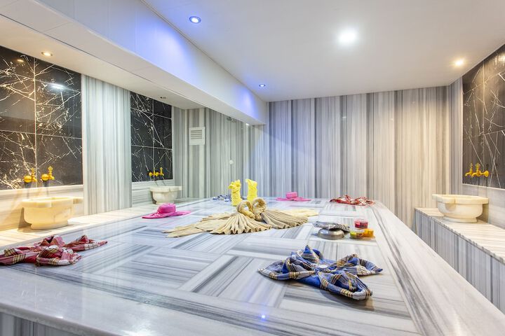 Room 28 of 44