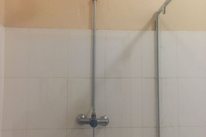 Room 13 of 20