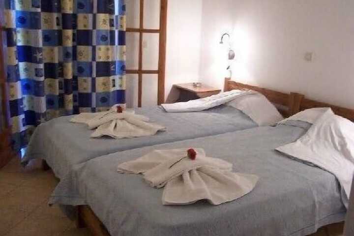 Room 4 of 22