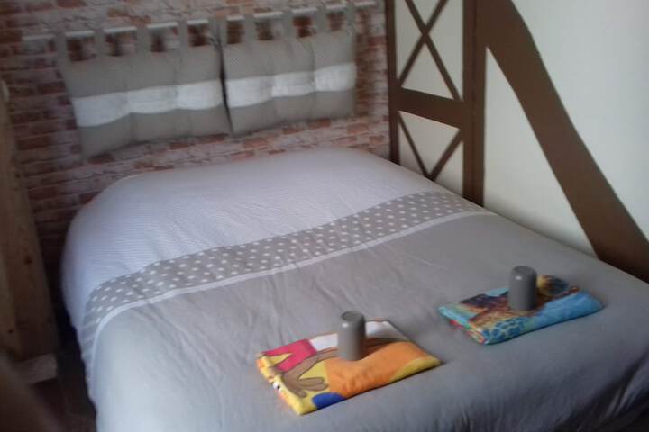 Room 9 of 37