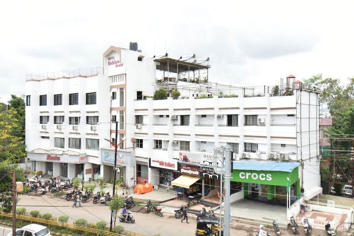 Exterior of Hotel Kohinoor Plaza