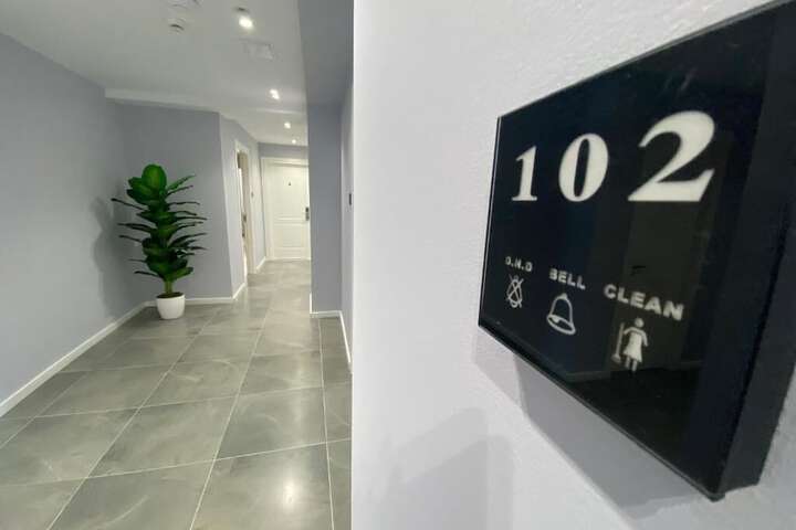 Ballroom/Hall 59 of 73
