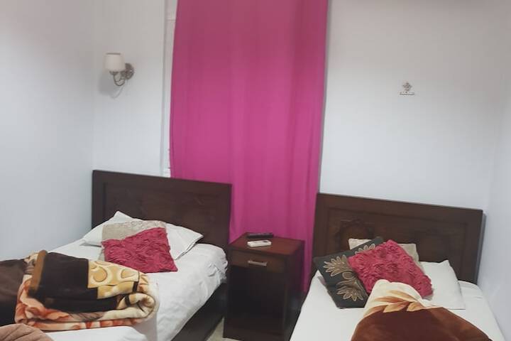Room 27 of 38