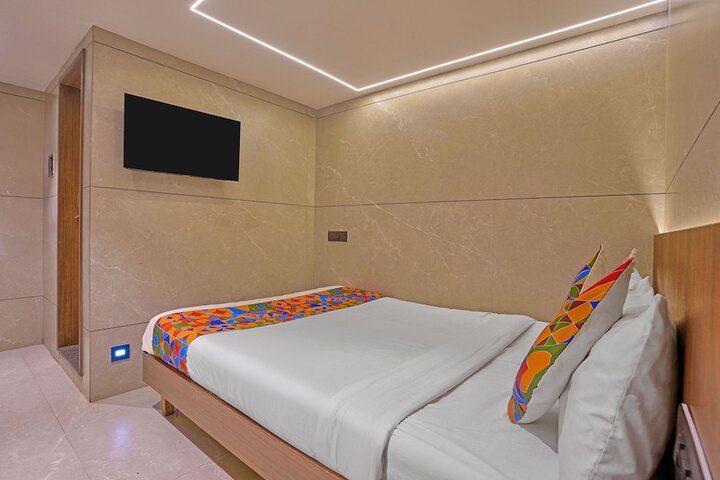 Room 10 of 22