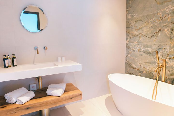 Bath Interior