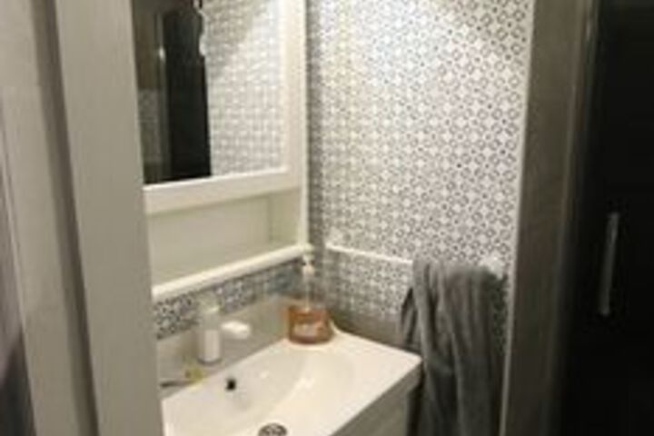 Room 4 of 22