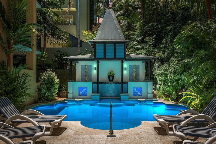 Hotel with Pool