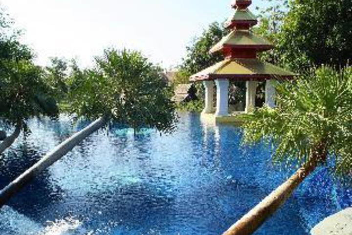 Hotel with Pool