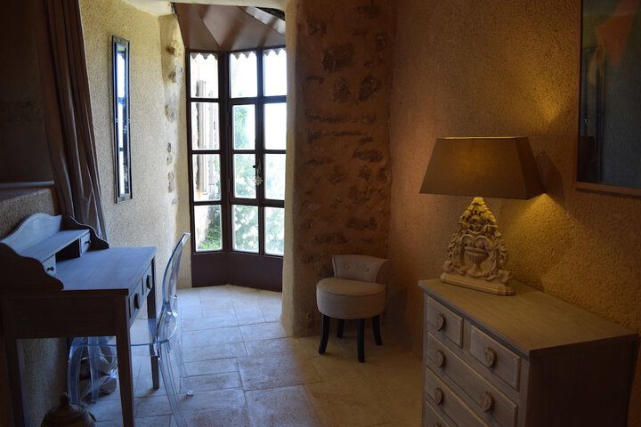 Room 30 of 71