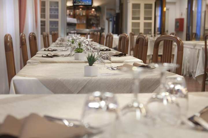 Dining 67 of 71