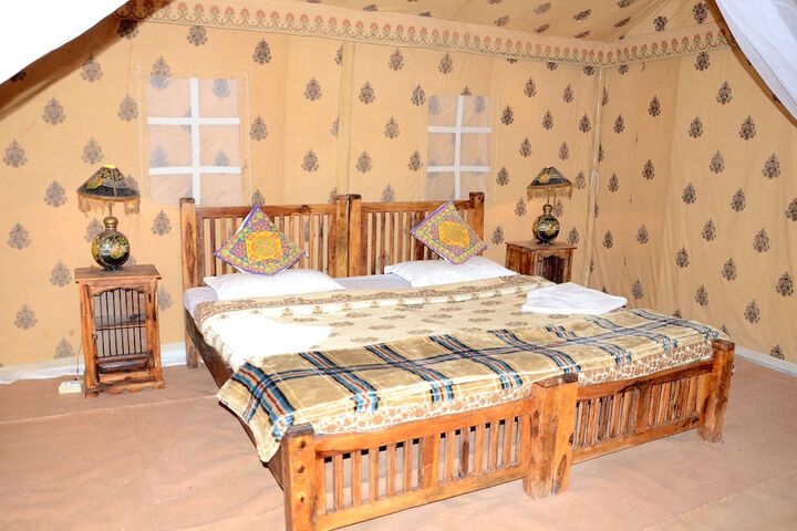 Room 3 of 32