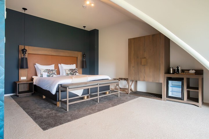 Room 20 of 92