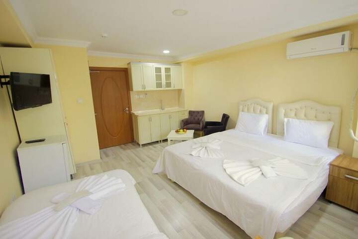 Room 3 of 14