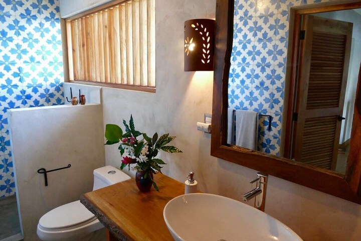 Room 8 of 42