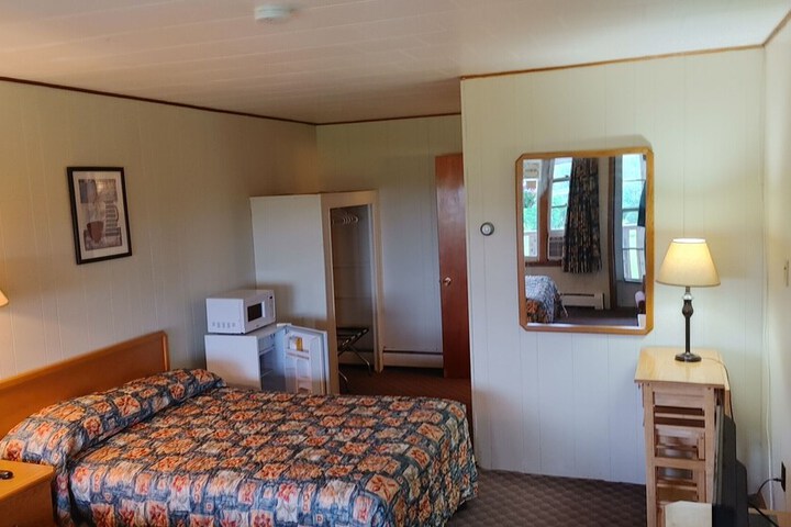 Room 13 of 31