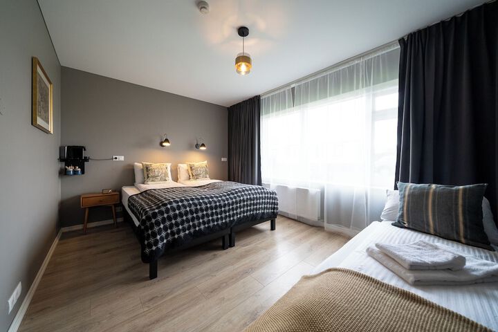 Room 26 of 179