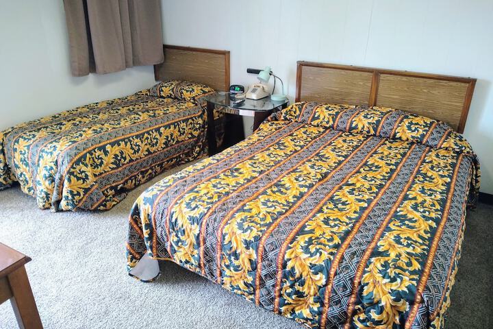 Classic Double Room 2 Double Beds (15 of 17)