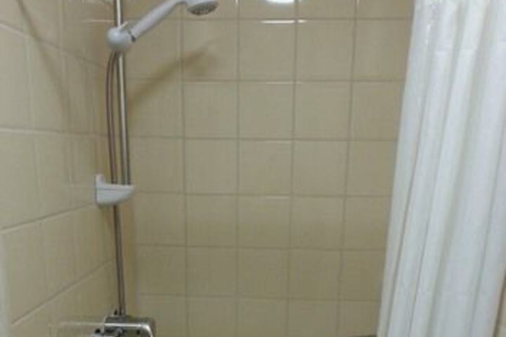 Room 4 of 149