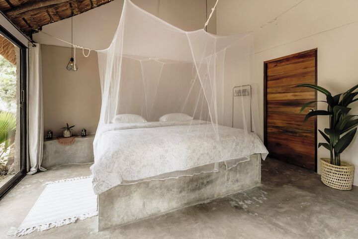 Room 8 of 55