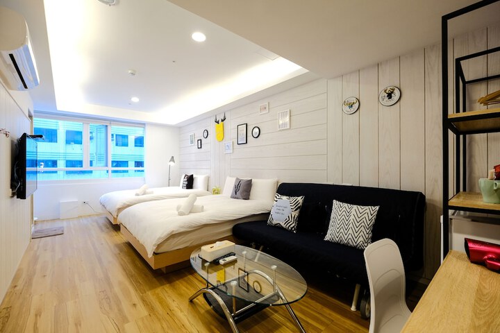 Room 11 of 60