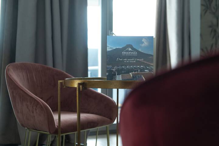 Room 23 of 93