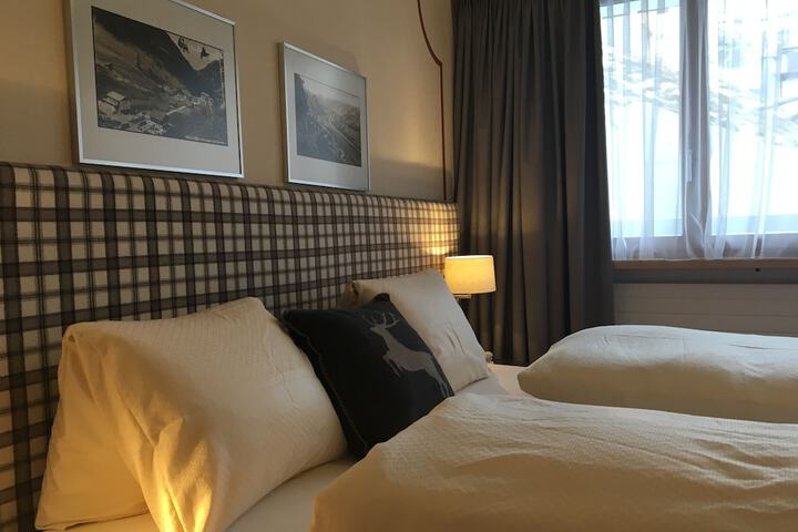 Room 14 of 83