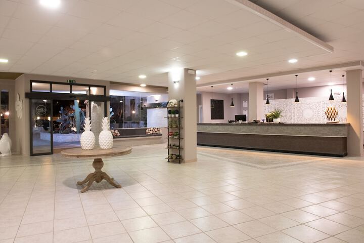 Lobby Photos