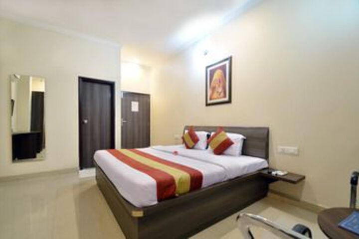 Room Photo