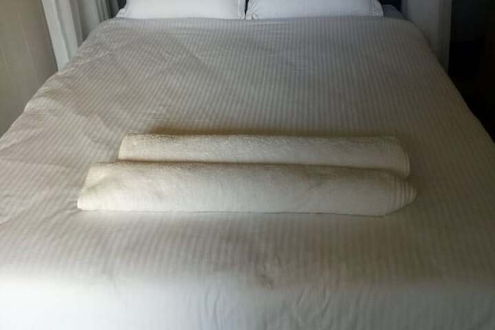 Room 2 of 14