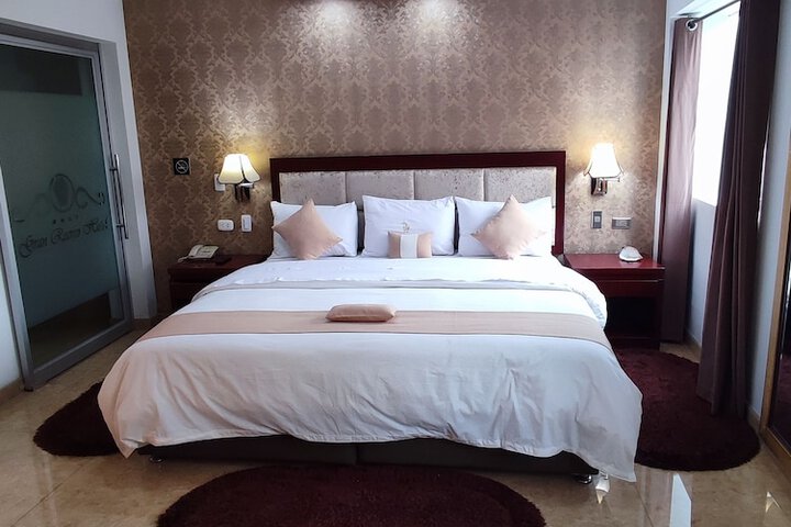 Room 18 of 103