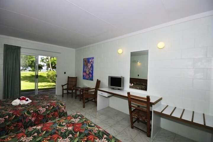 Room 4 of 37