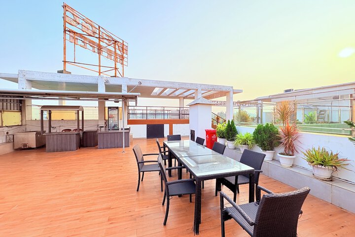 Breakfast/Coffee Service 67 of 77