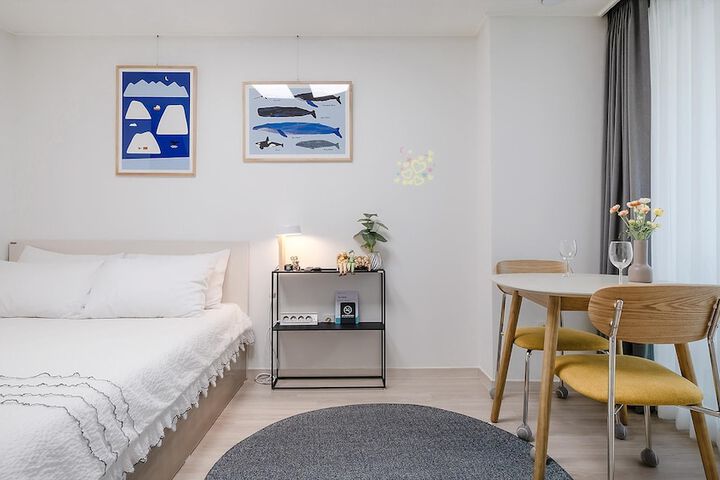 Room 32 of 640