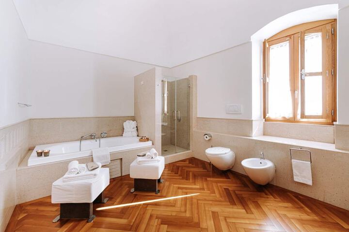 Bath Interior