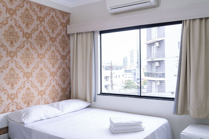 Room 14 of 32