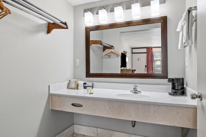 2 Double Beds Mobility Accessible Bathtub with Grab Bars (1 of 12)