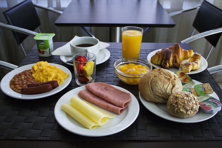 Breakfast meal