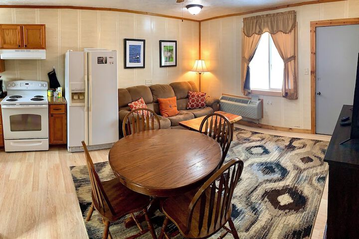Room 22 of 38