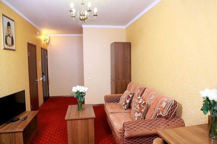 Room 8 of 45