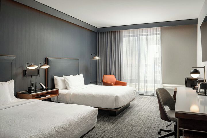 Room 13 of 42