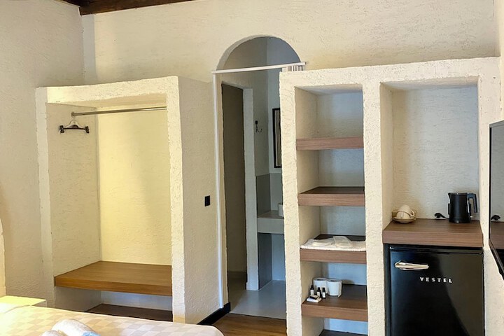 Room 71 of 132