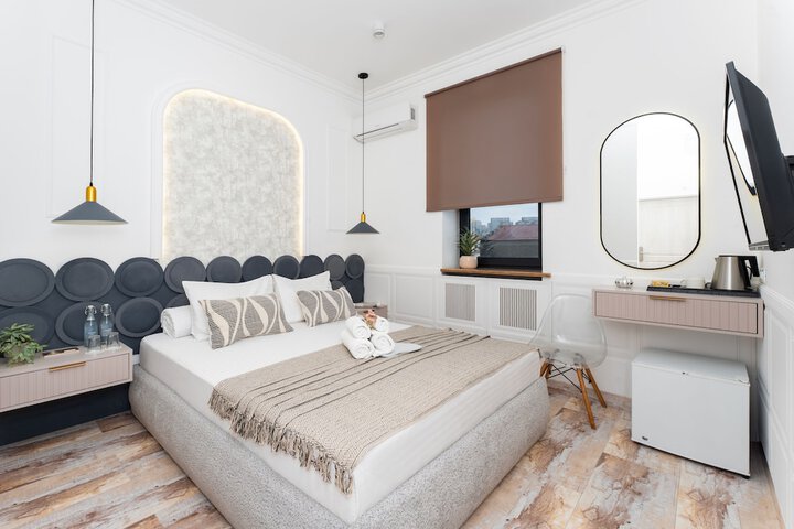 Room 20 of 175