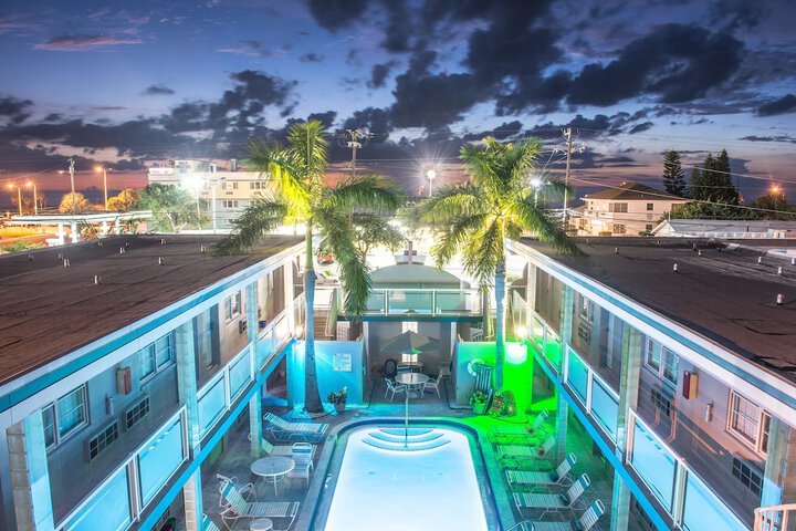 Pools & Facilities