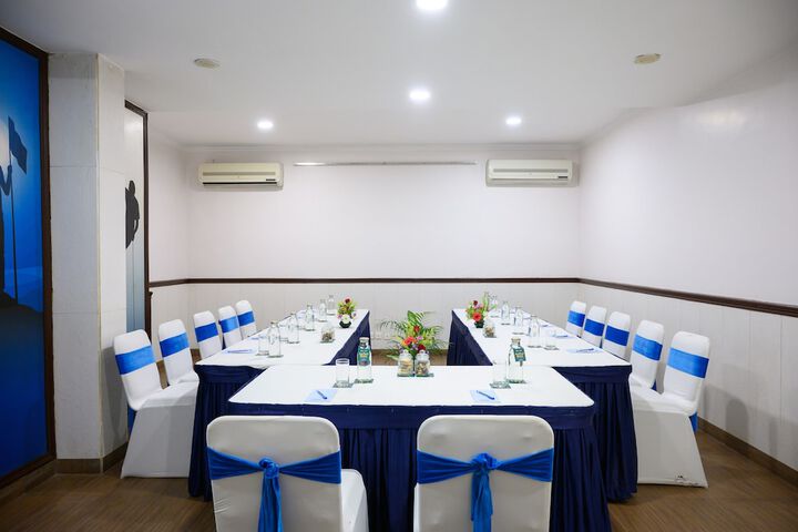 Ballroom/Hall 68 of 86