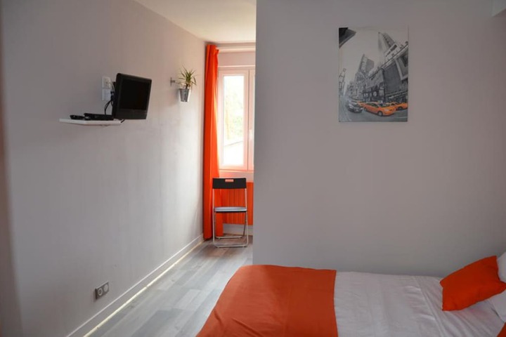 Room 7 of 22