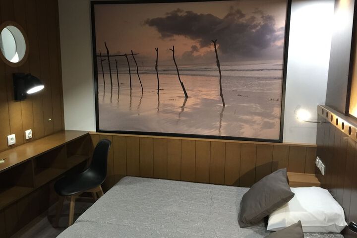 Room 8 of 64